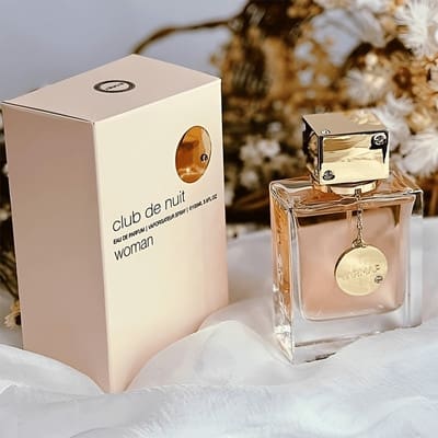 club de nuit woman